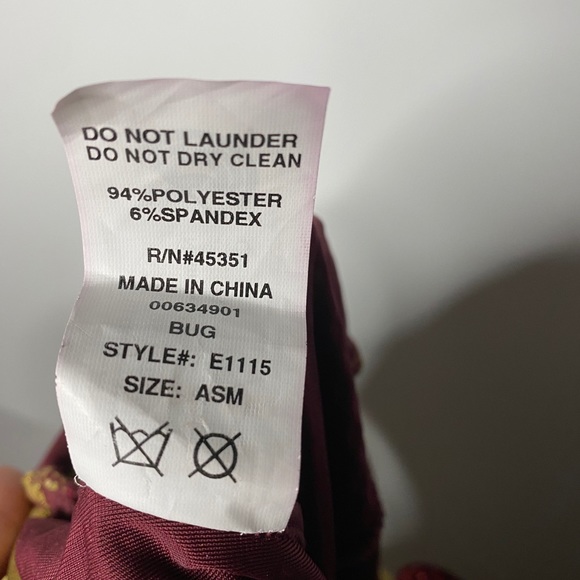 Costume - Picture 4 of 6